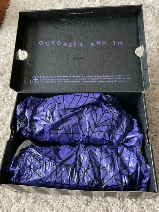 💐NWT💐 Dr Martens LIMITED EDITION RAMSEY WEDNESDAY PLATFORM CREEPERS - size 8 - Picture 5 of 14